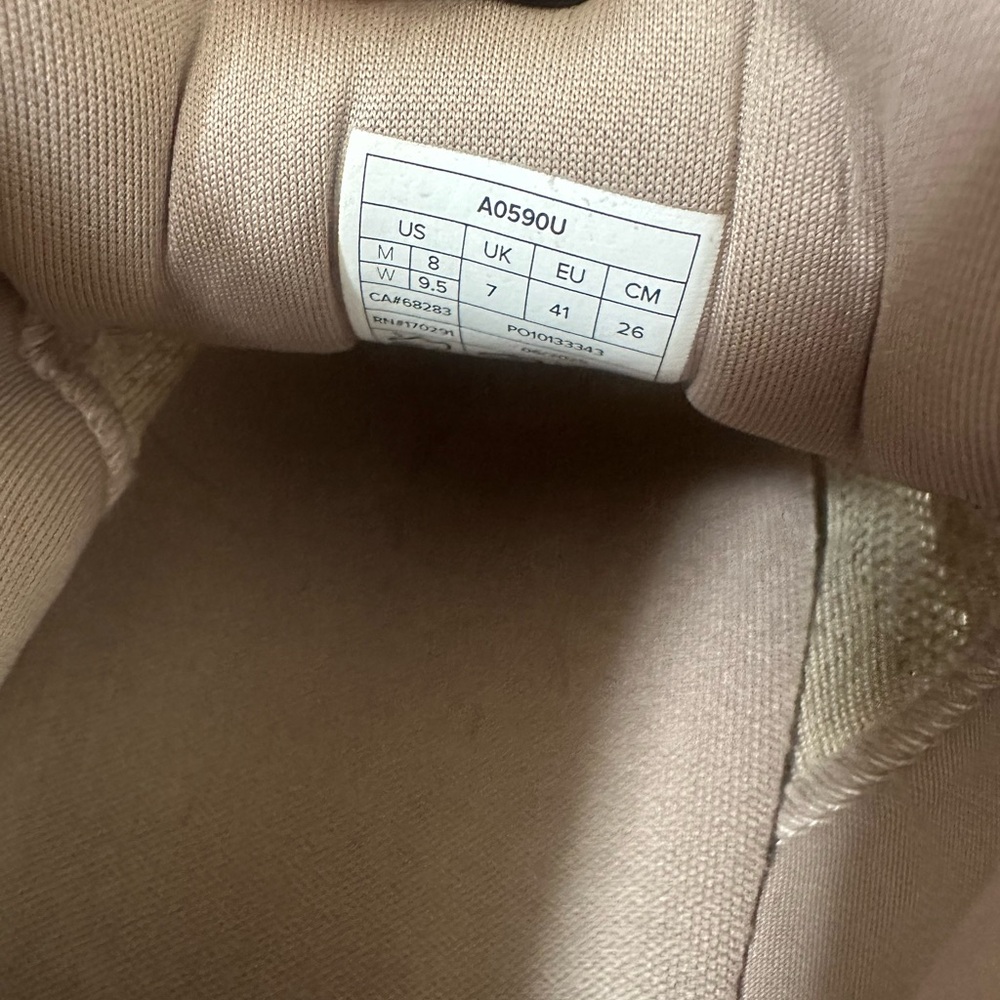 ALO Yoga Beige Sneakers - Picture 6 of 7